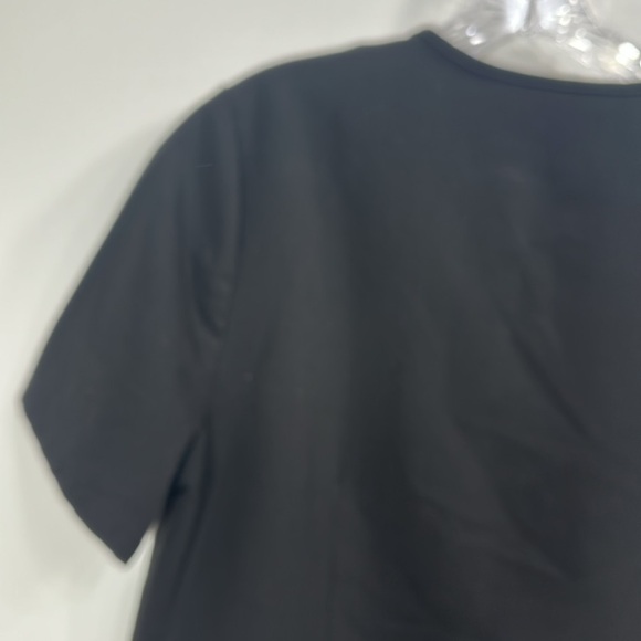 Figs Women’s Casma Black scrub top size large - Picture 8 of 8